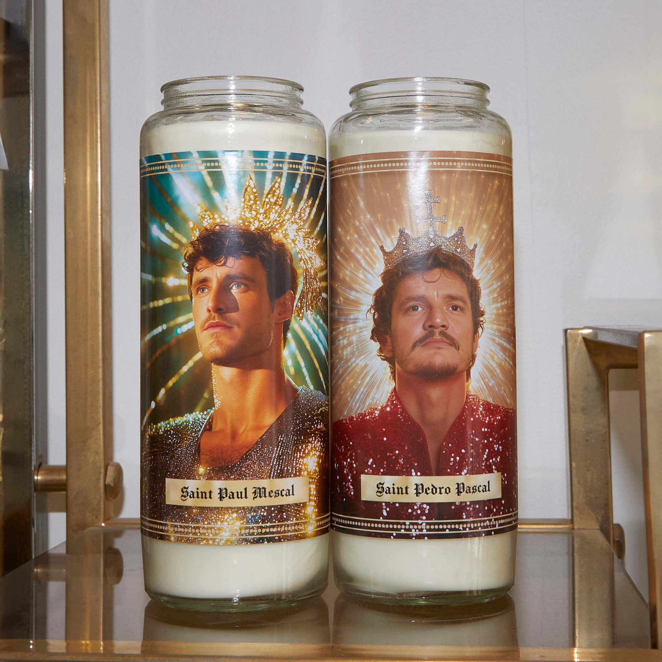 Icon Maniacs - Wholesale Novelty Candle - Pedro Pascal candle4