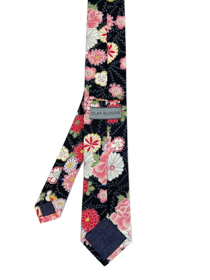 Kiku & Sakura Necktie for wholesale by Olaf Olsson