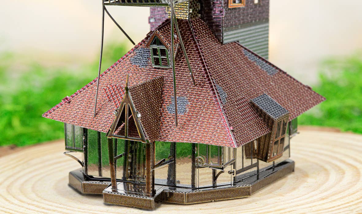 Metal Earth - Wholesale Decorative Tabletop Object - Harry Potter - The Burrow in Color5