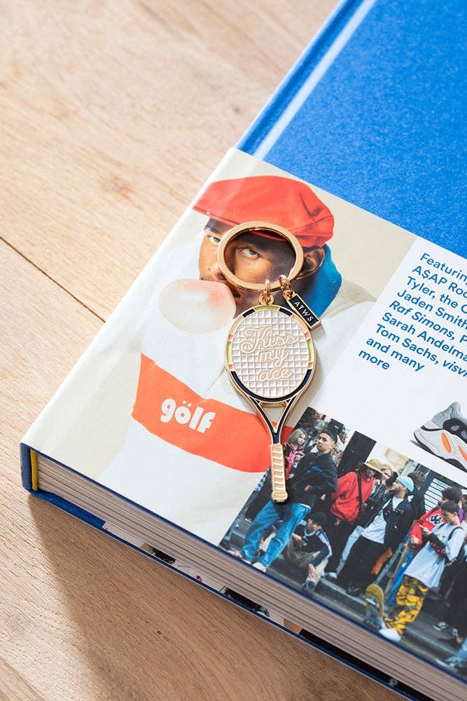 ALL THE WAYS TO SAY - Europe – wholesale Keychain – Women's – Kiss my ace - Keychain1