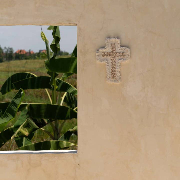 Bazar Bizar Living - Wholesale Wall Cross - The Macrame Cross - White1