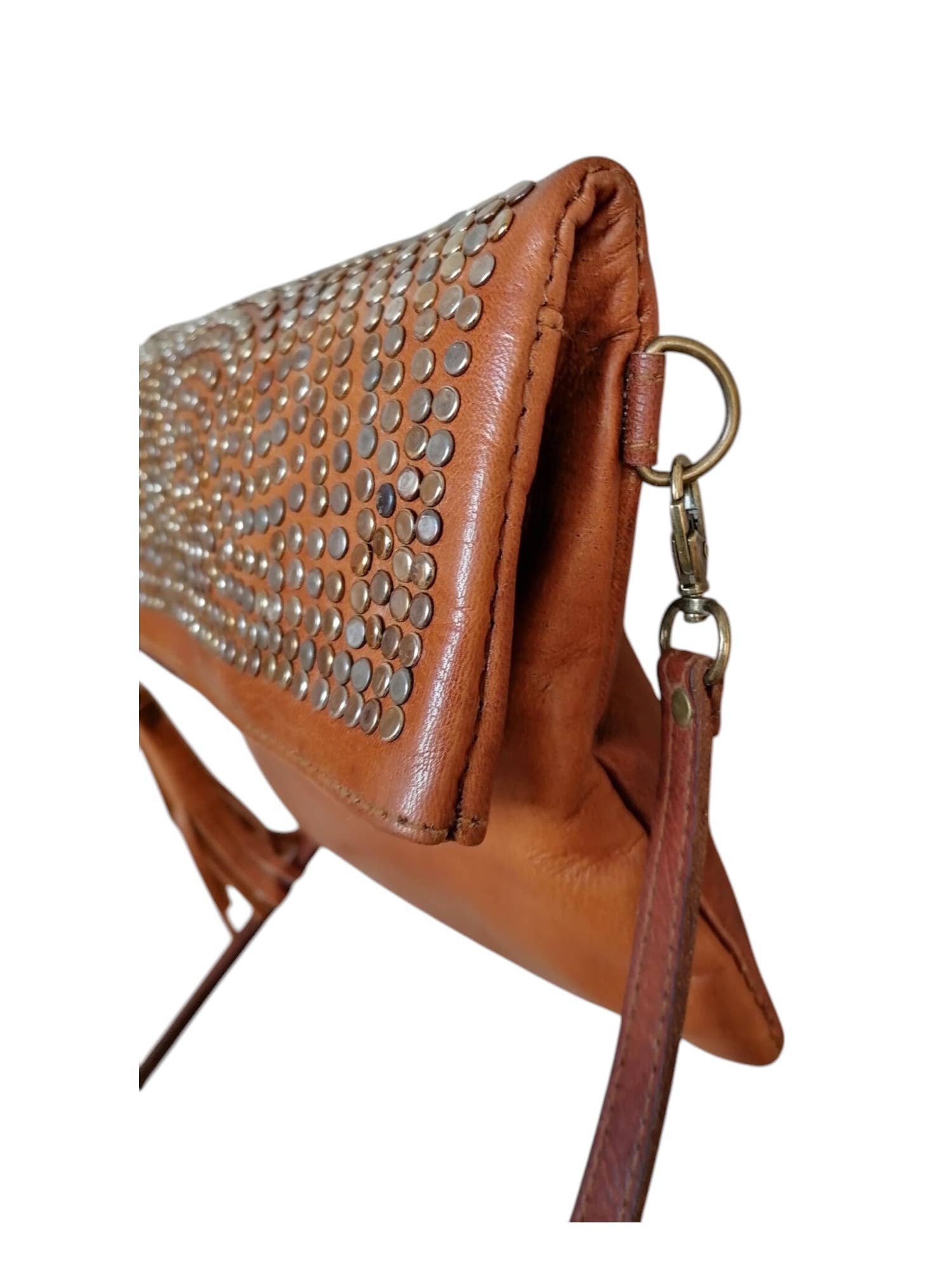 HandHappiness – wholesale Crossbody bag – Women's – Moroccan leather bag, Boho bag, Studded leather shoulder bag4