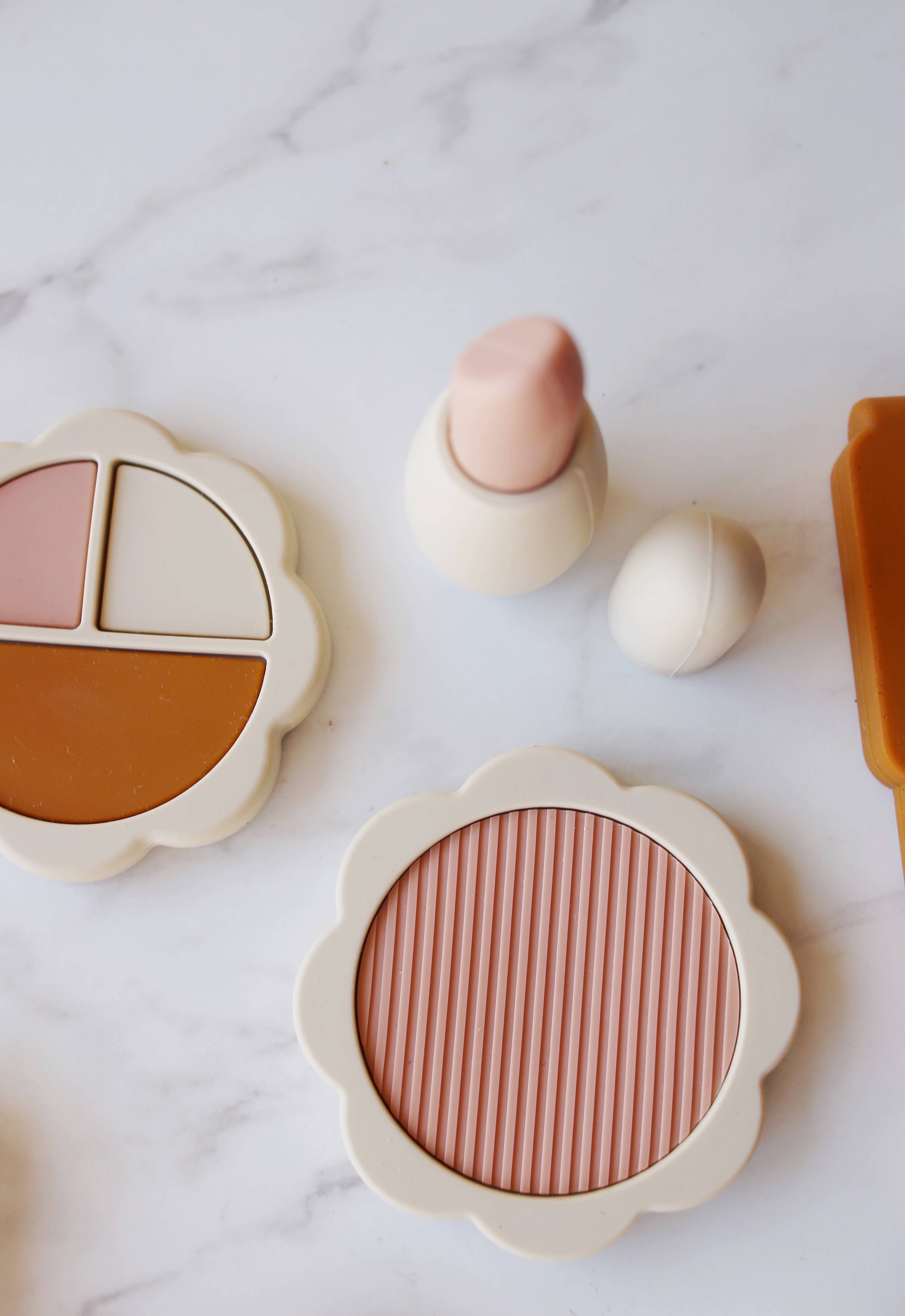 Marlowe & Co - Wholesale Toy Set - Kids - Silicone Hair and Makeup Play Set20