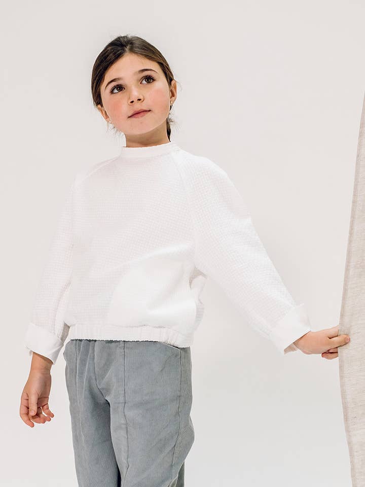 Oversized blouse for wholesale by Annice