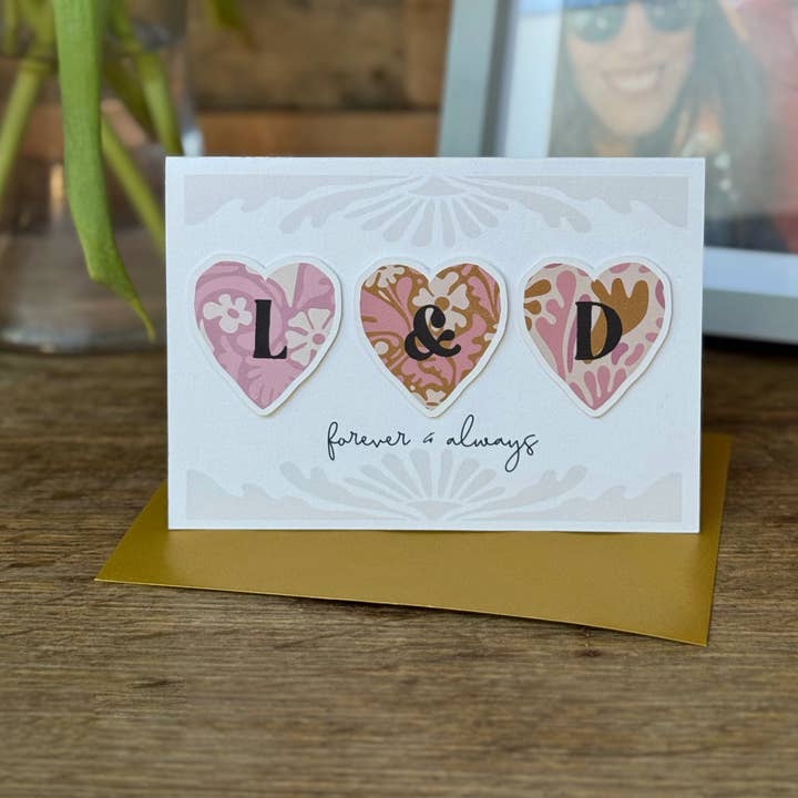 Tarjeta de felicitación con iniciales de parejas para San Valentín, aniversario o boda para venta al por mayor de Hendog Designs