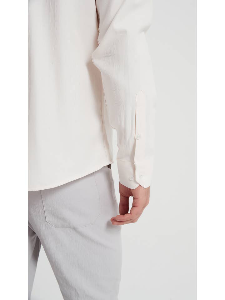 Yves Enzo – Camisa - Homem por atacado – Camisa slim fit de piquê na cor marfim2