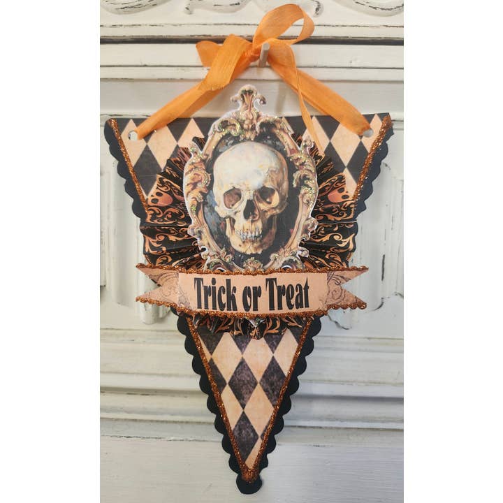 Little Heart Designs - Wholesale Ornament - Halloween Ornate Skull Hanging Decoration