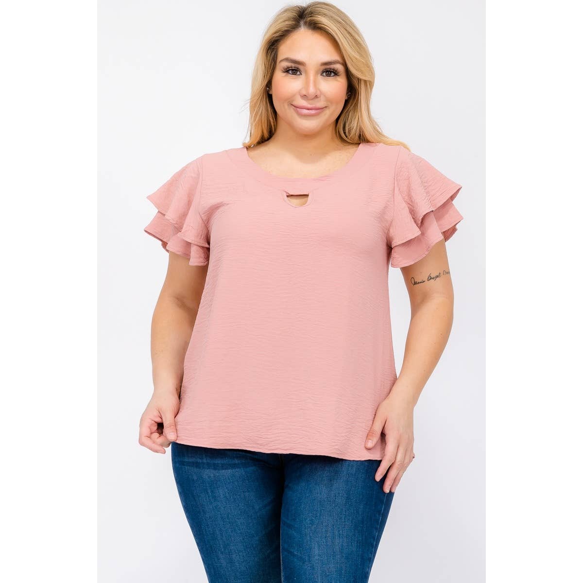 Curve Market - Vente Chemisier – femme - CHEMISIER TAILLE PLUS AVEC MANCHES VOLANTÉES ET TROU DE SERRURE4