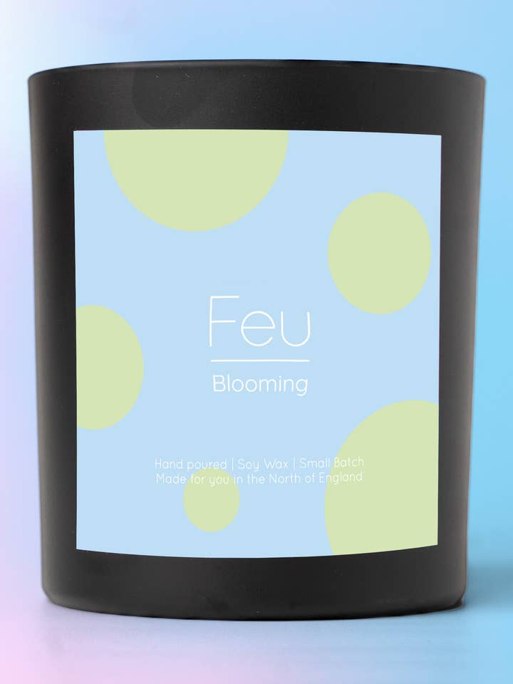 Sandalwood Black Pepper and Jasmine Candle - Blooming for wholesale by Feu Candles