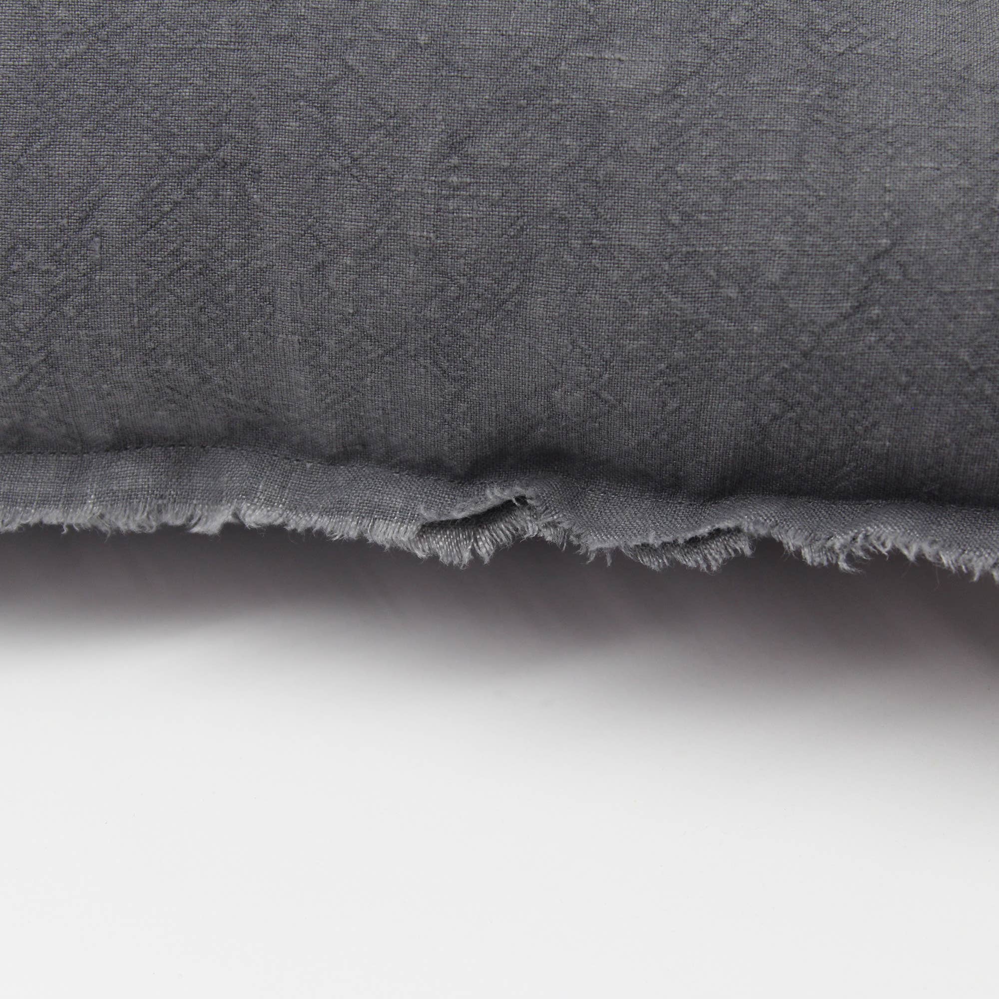 Giardino Segreto - Wholesale Throw/Decorative Pillow - TORN pure linen cushion17