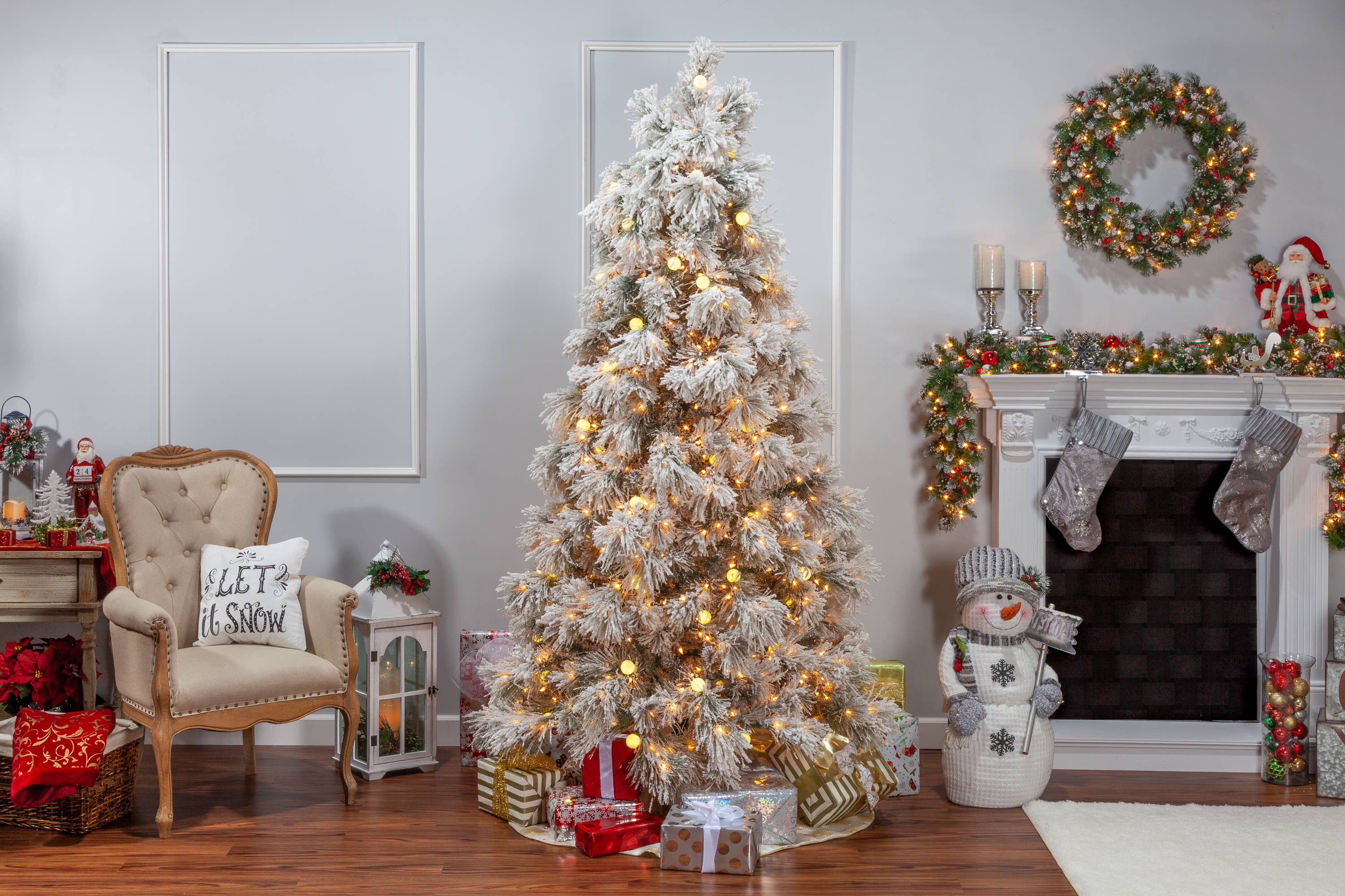 The Gerson Companies - Wholesale Artificial Christmas Tree - Gerson Our stunning 7.5 Foot Flocked Northern Pine is the pe2