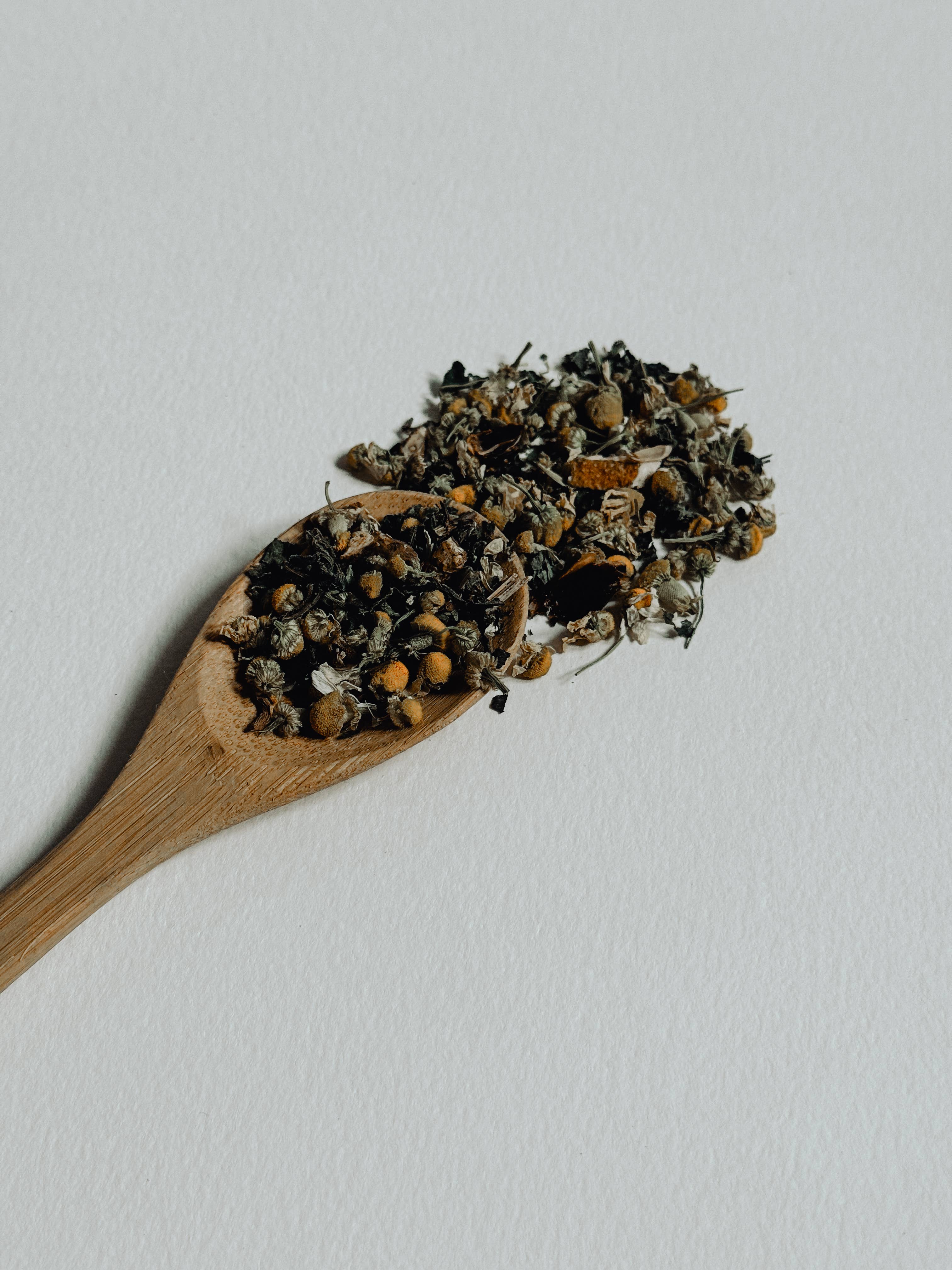 Lunaia - Vendita all'ingrosso Tè sfusi - Miscela di Tè Sfuso alle Erbe Solstizio d'Estate2