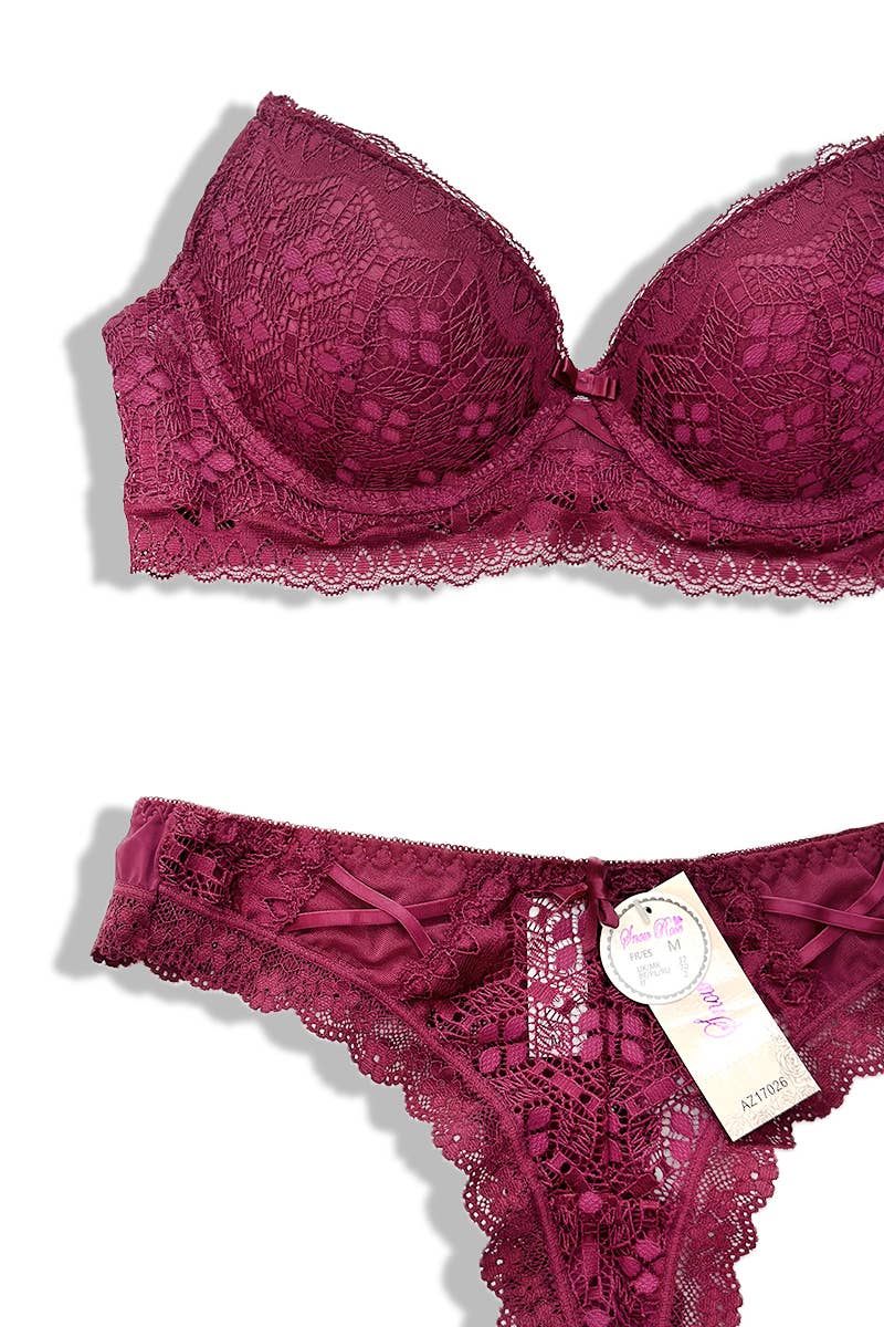 Belle Com'Elle - Vendita all'ingrosso Completino intimo - Donna - Set Reggiseno con Ferretto e Imbottitura + Perizoma in Pizzo C/AZ17026C22