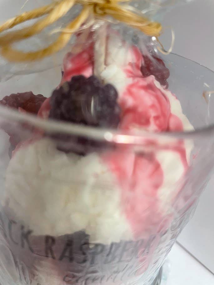 The Crafty Candle Shoppe - Wholesale Novelty Candle - Black Raspberry Vanilla Dessert Candle4