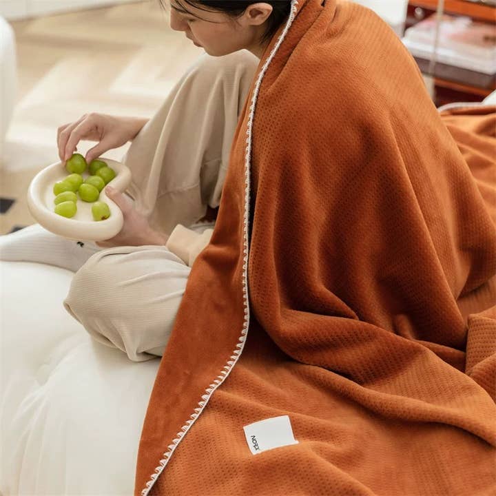 FLUFFERY - Wholesale Throw Blanket - Ultra-Soft Milk Flannel Velvet Waffle Weave Throw Blanket, Queen Size (60" x 80" / 152 x 203 cm)4