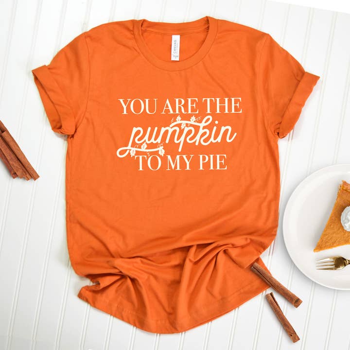 Camiseta Pumpkin Pie Mama | Camisetas con gráficos de otoño para venta al por mayor de Cuddle Sleep Dream