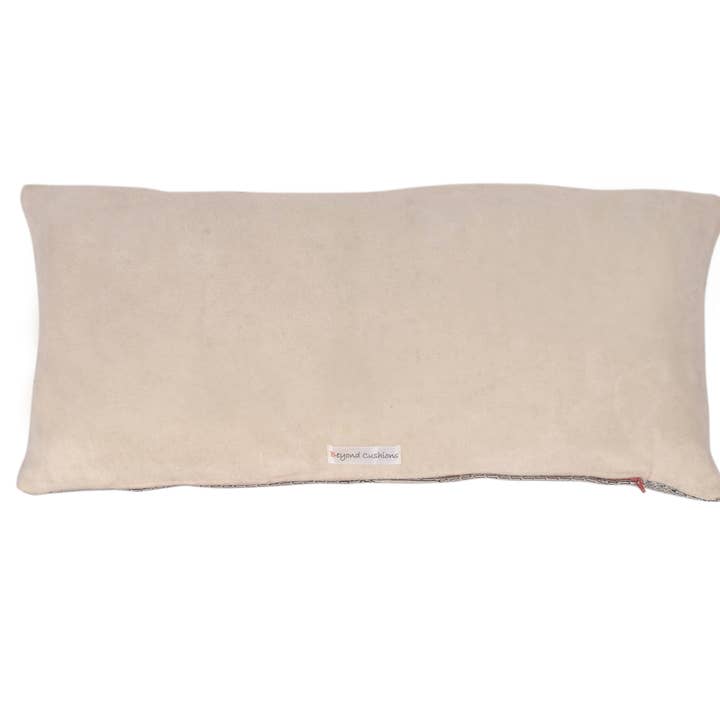 Beyond Cushions Corporation - Venta al por mayor Cojín decorativo - Almohada Prince San Francisco de 61 x 35,5 cm.2