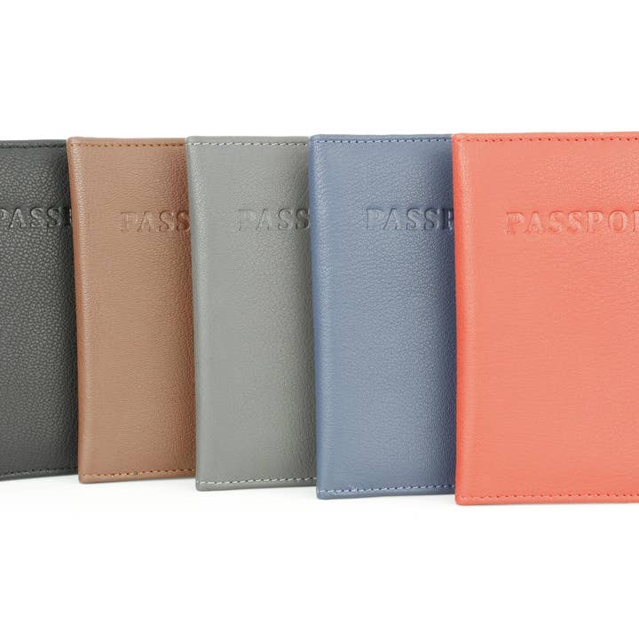 Leather Impressions Inc - Wholesale Passport Case - Unisex - Leather Passport Holder with Card Slots RB LW 21 100510