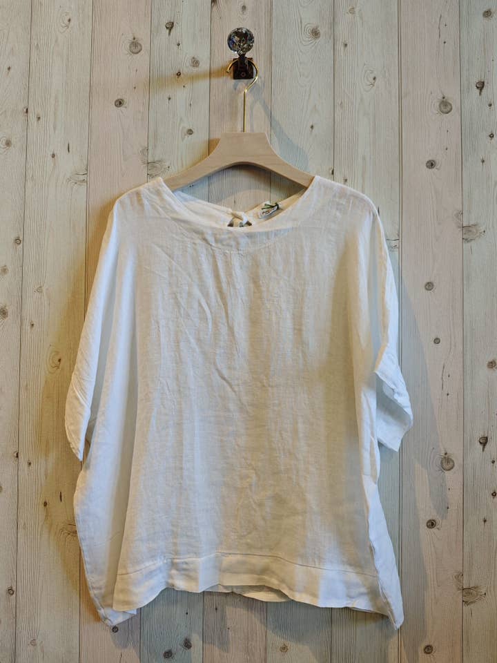 Linen & More - Wholesale Blouse - Dames - REF 17831 Linnen blouse met korte mouwen en strikdetail