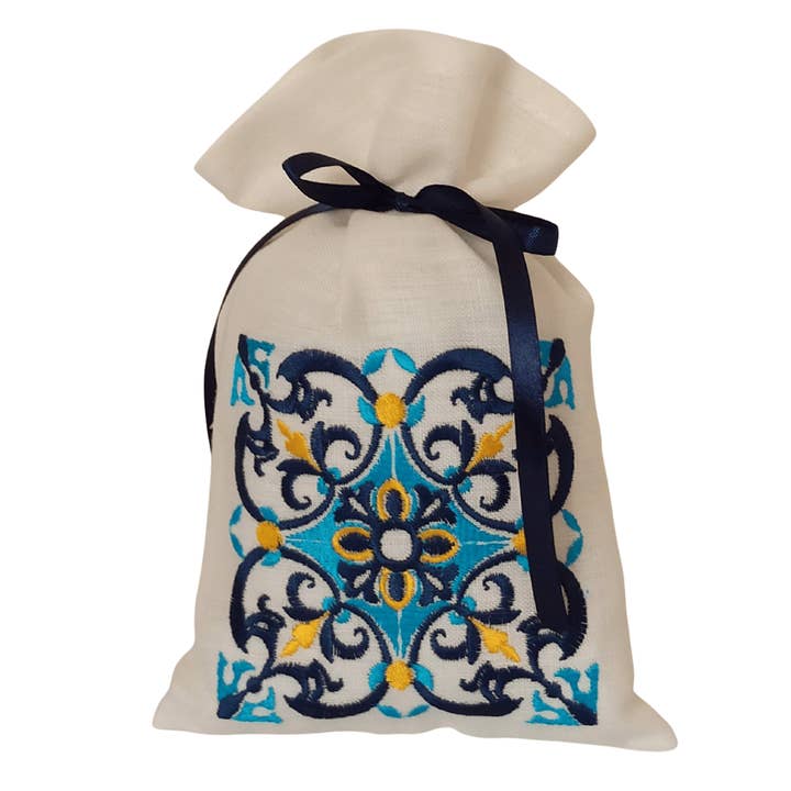 Premium luktpåsar i linne med kakelbroderi för wholesale av JANELA D'ALMA
