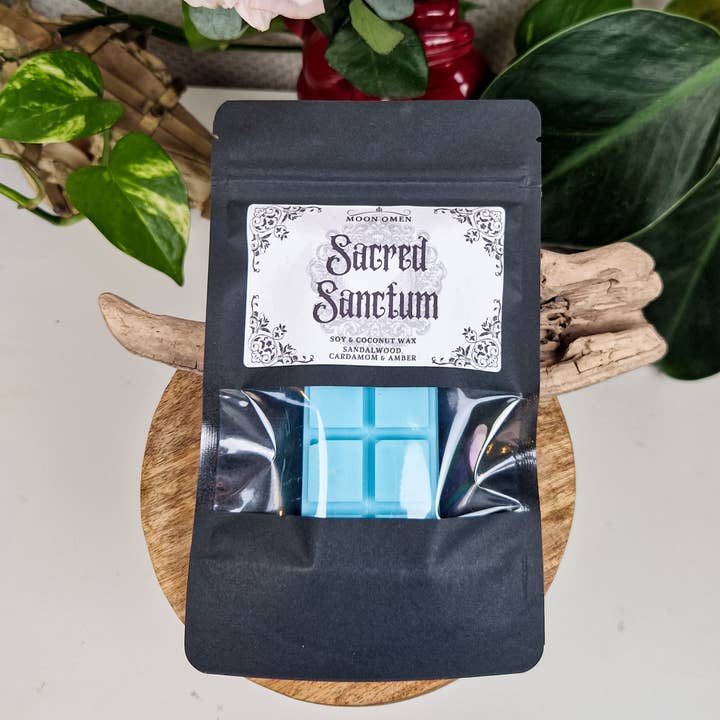 Vaxsmält 'Sacred Sanctum' - Sandelträ, Kardemumma & Bärnsten för wholesale av Moon Omen