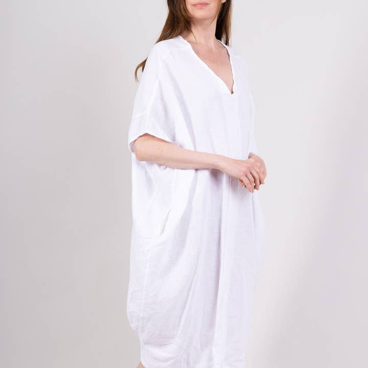 Tunique Large Col V Manche Chauve Souris 100% Lin et autres tendances Résultats pour vêtement perthus en vente B2B. Retours gratuits et paiement à 60 jours sur Faire sur Faire.