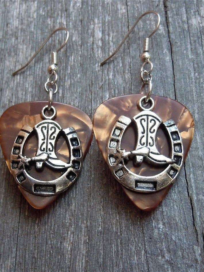 Ohrhänger mit Cowboystiefel und Hufeisen, Gitarrenplektrum für den Großhandel von Simply Raevyn