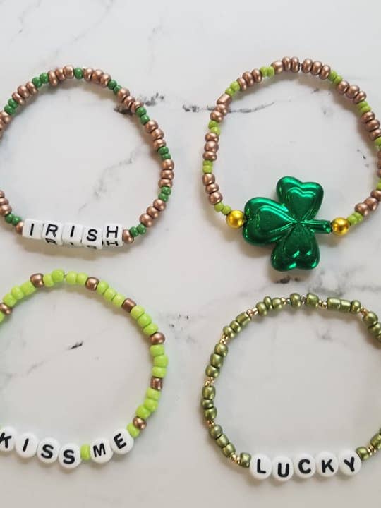 St. Patricks Day Armbanden, Kralen Woord Armbanden, Paddys Day voor wholesale door Sapphire Creations