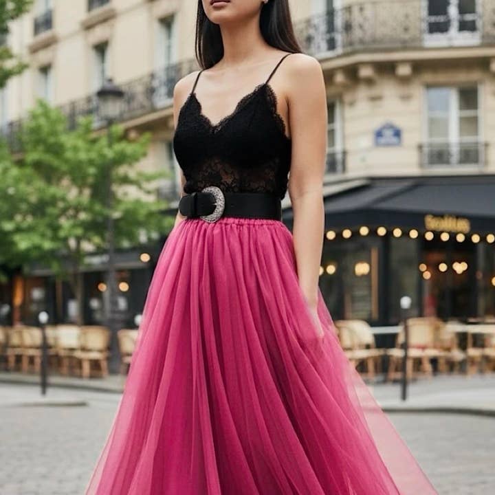 Jupe Midi en Tulle Italien Fuchsia Taille Unique ESSMDFU pour la vente par LOOWIE