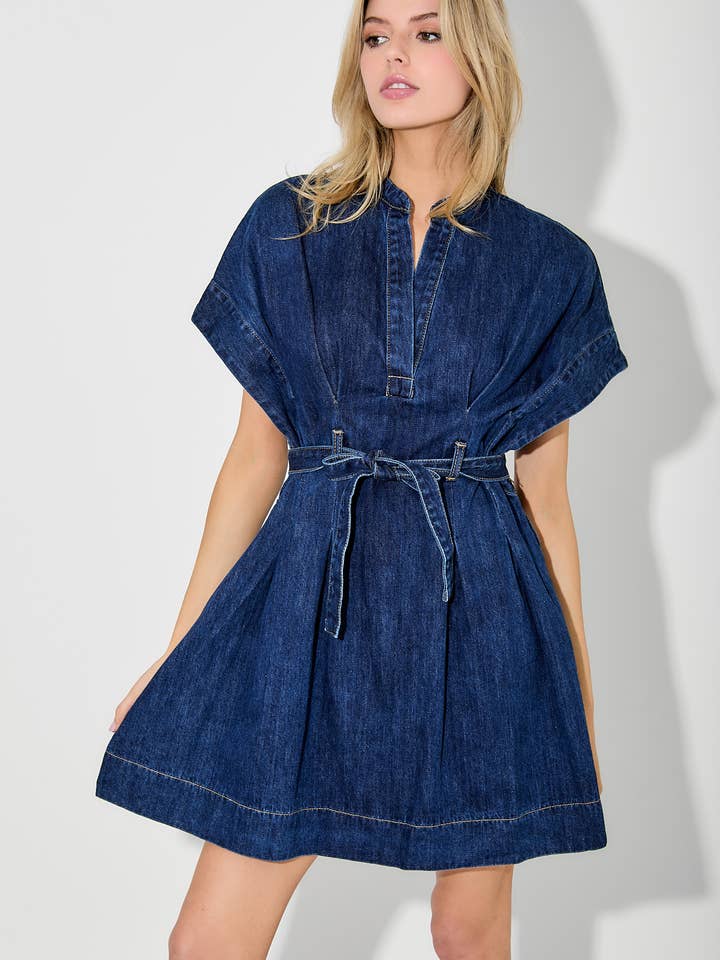 ROBE EN JEAN À MANCHES COURTES pour la vente par Baevely by Wellmade USA