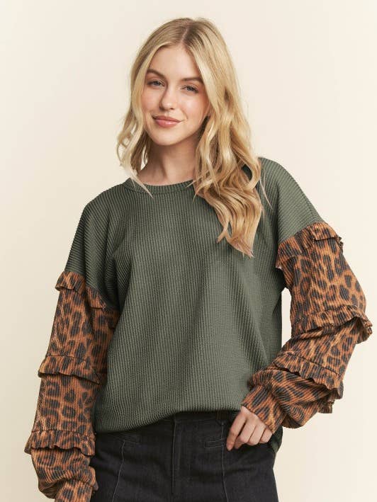 ET8013-10 LONG RUFFLE ANIMAL SLEEVE SOLID URBAN RIB TOP for wholesale by HEIMISH
