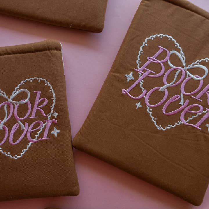 Jollie Ollie Designs - Wholesale Boekomslag - Boekenliefhebber Geborduurde Boek/Kindle Hoes7