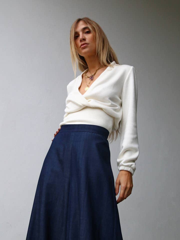 A4017 CRISSCROSS SWEATER CREAM for wholesale by Moqette