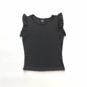 A29 Svart Ribbad Topp med Fladdrande Ärmar för wholesale av Little Olin