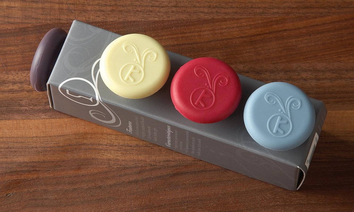 Fox Run Brands - Wholesale Wine Stopper - Outset Silicone Wine Stoppers, Set of 4, 1.5" x 5.8" x 2.2"3