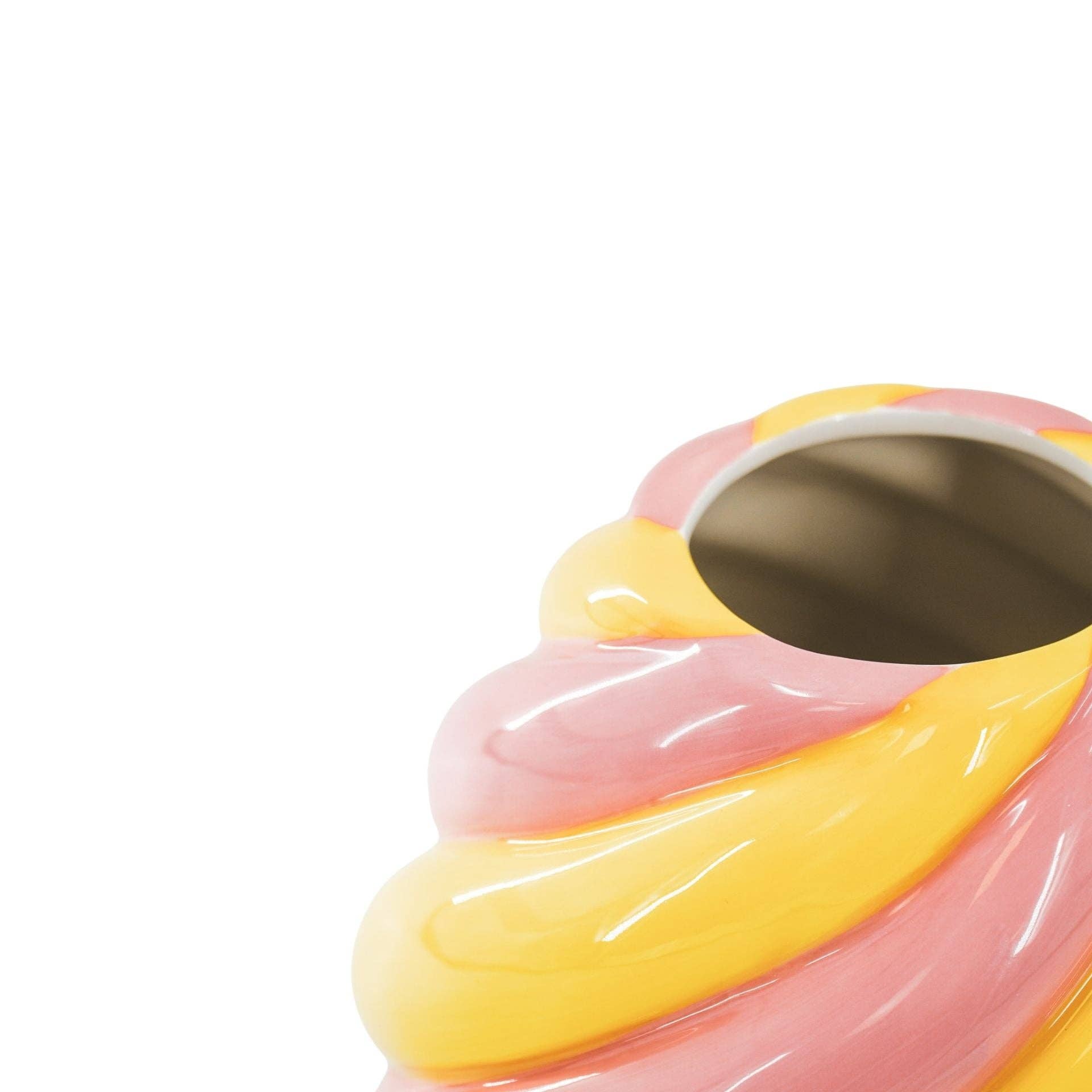 Housevitamin bv - Wholesale Vase - Flower Vase- Swirl Vase-Ceramic- Yellow/ Light Pink- 20x20x21,5 cm3