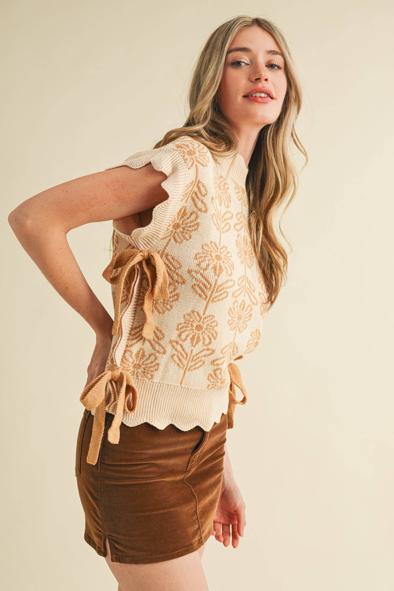 &MERCI – wholesale Tröjväst – Dam – MOCKNECK BLOMMIG TRÖJVÄST MSW1074368