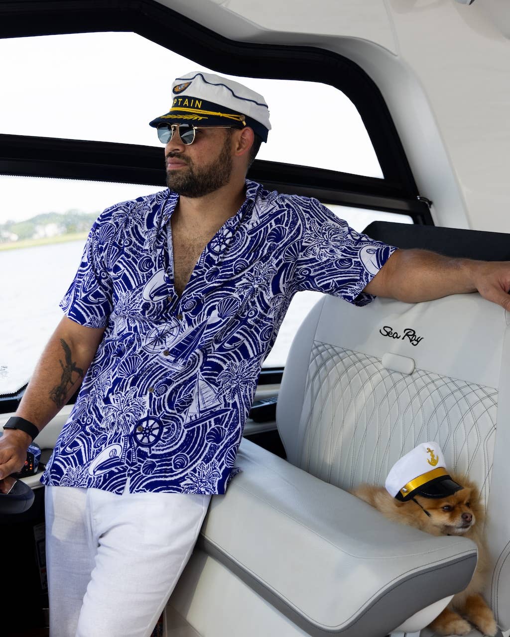 Azul Margaritaville por Kenny Flowers - A Diversão de um Marinheiro - Camisa de Manga Curta para venda a revendedores na Faire3