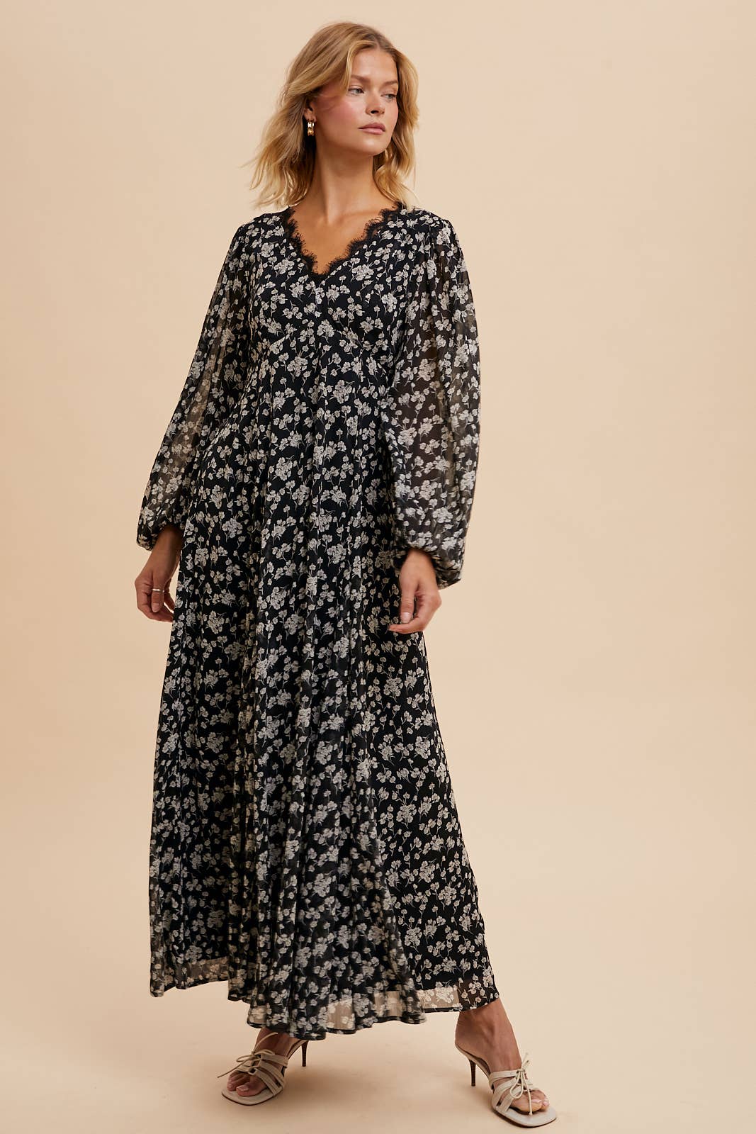 In Loom – Großhandel Kleid – Damen – MAXIKLEID MIT FLORALER SPITZE6