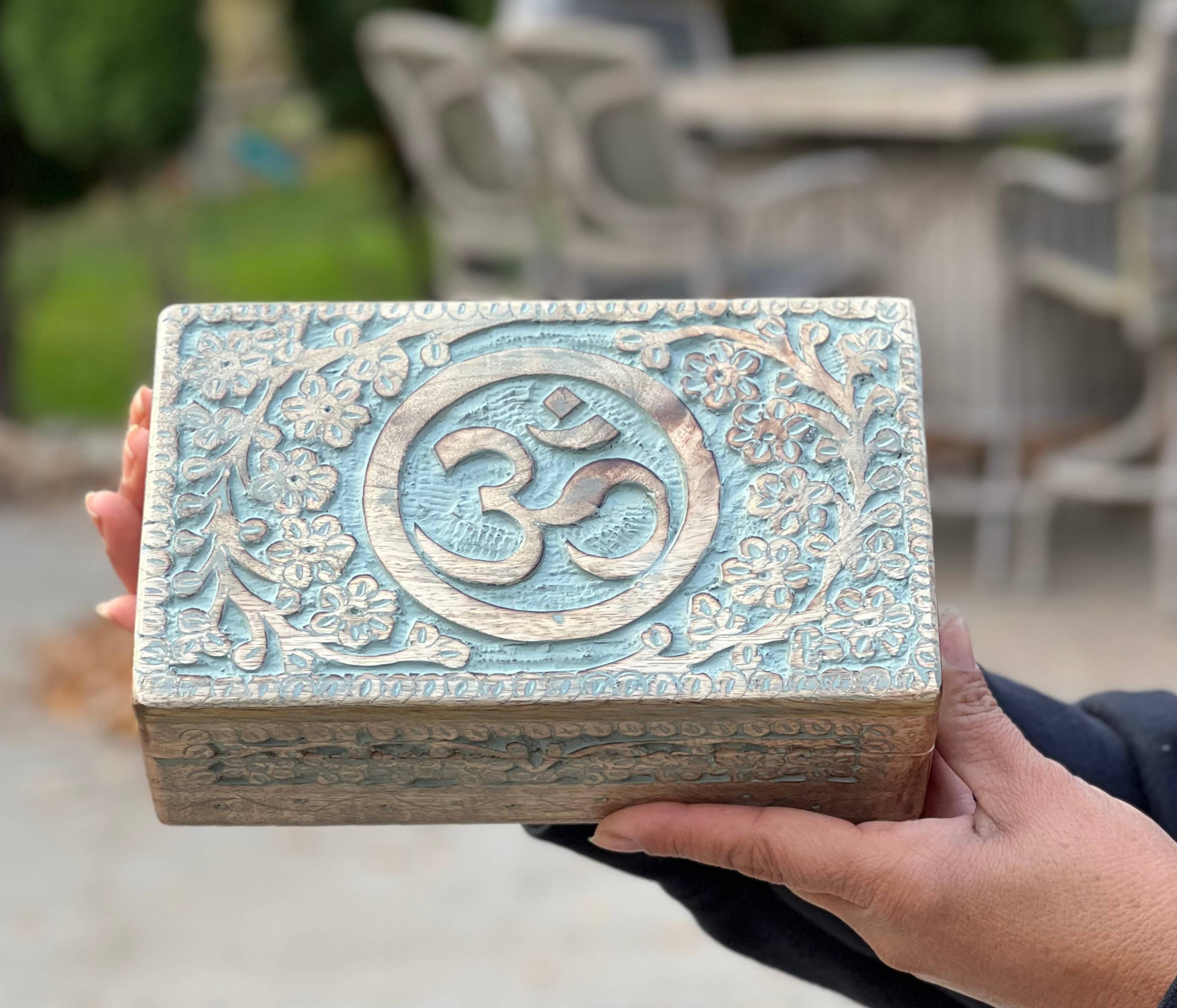 Lungta Imports – Großhandel Dekoschachteln – Hindu OM Handgeschnitzte Holzkiste zum Andenken10