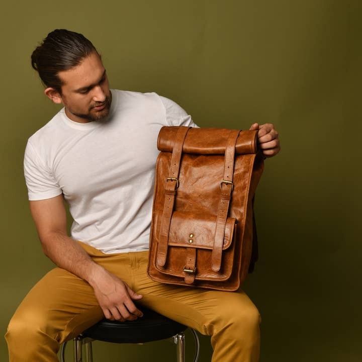 Dotch Leather - Vente Sac à dos – homme - Sac à dos en cuir à fermeture roulante DuVall - Tan