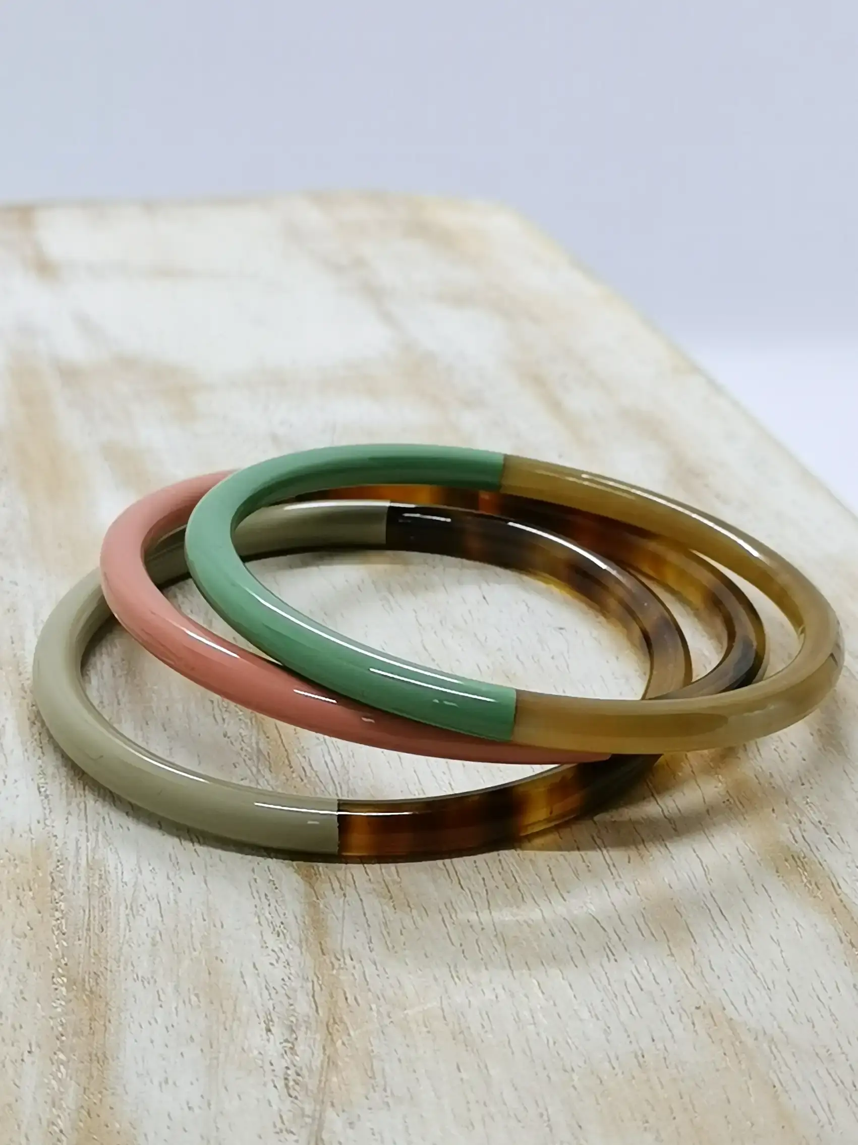 Nayda Diaries - Wholesale Cuff Bracelet - Beige horn bangle2