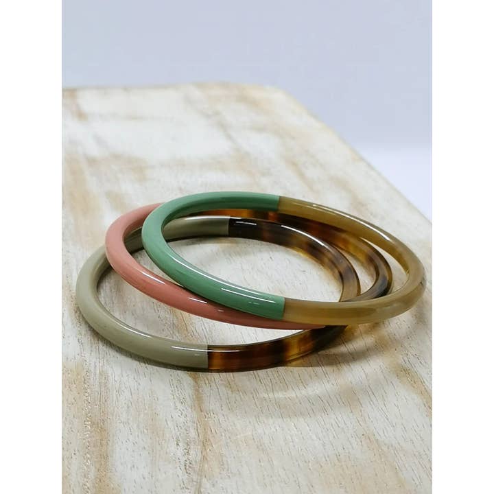 Nayda Diaries - Wholesale Cuff Bracelet - Beige horn bangle2