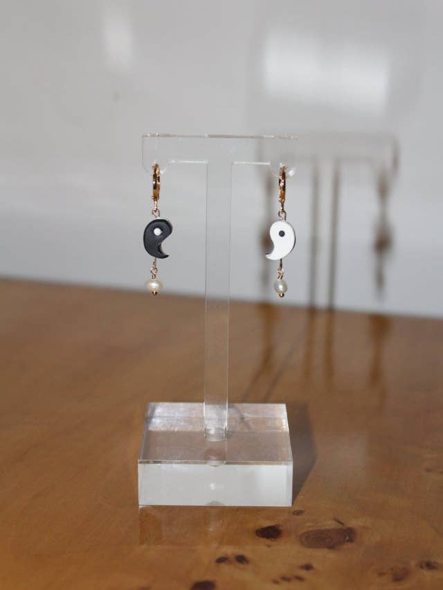 Yin N Yang øreringe for engroshandel hos CRUMi Stuff