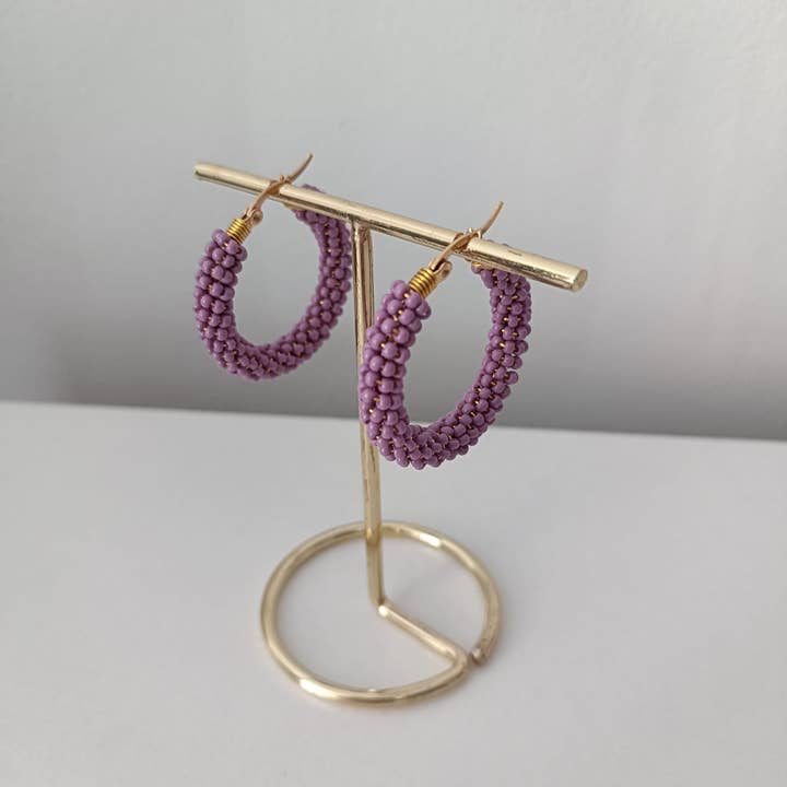 Kolorya - Wholesale Dangle Earrings - Pendientes de Aro con Cuentas en Tonos Rosados y Morados – Hechos a Mano2