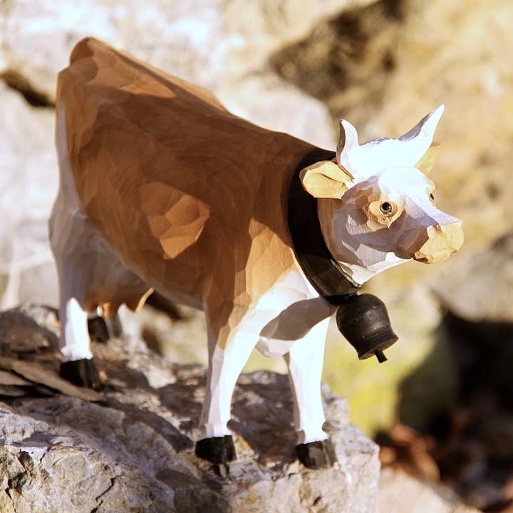 Large wooden cow abundance for wholesale by LES SCULPTEURS DU LAC