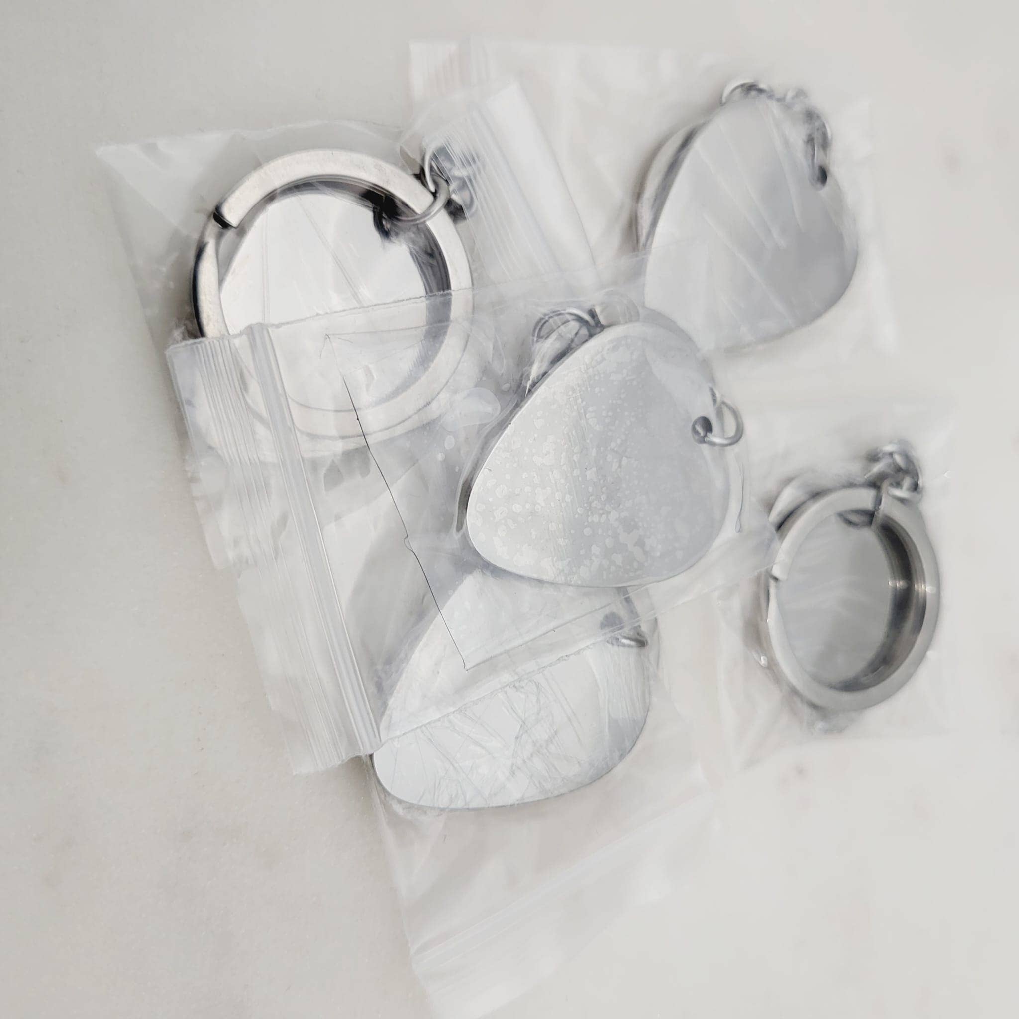 SoulfulMemory - Wholesale Keychain - Unisex - Steel Guitar Pick Keychain Engraving Blank2