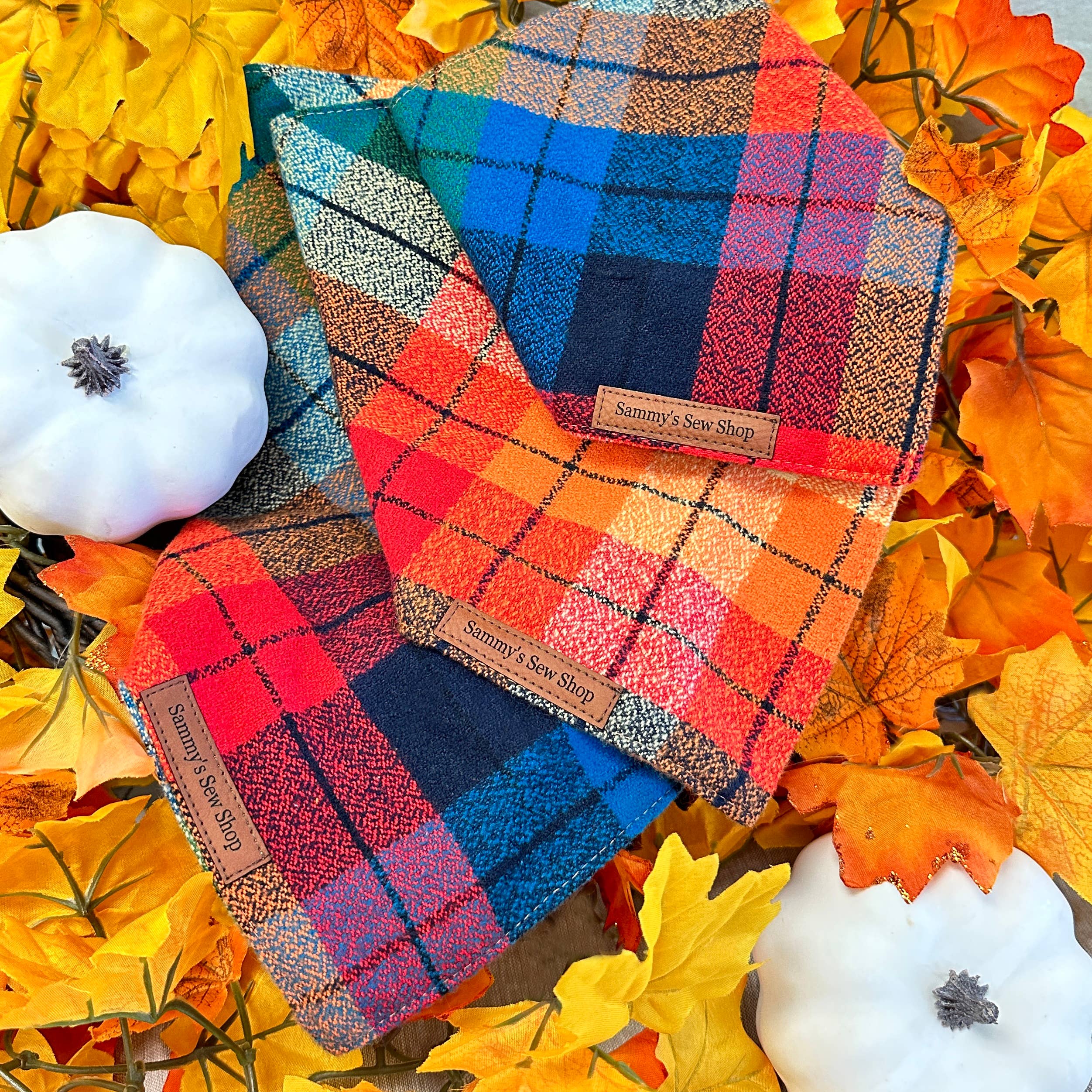 Cuddl – wholesale Pet bandana – Dog – Apple Hill Flannel Dog Bandana0