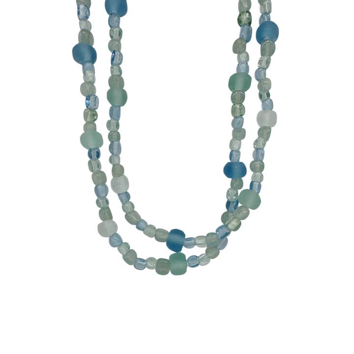 Maka Imports - Vendita all'ingrosso Collane di perline/perle - Collana lunga 36" con perline di vetro di mare riciclato.
