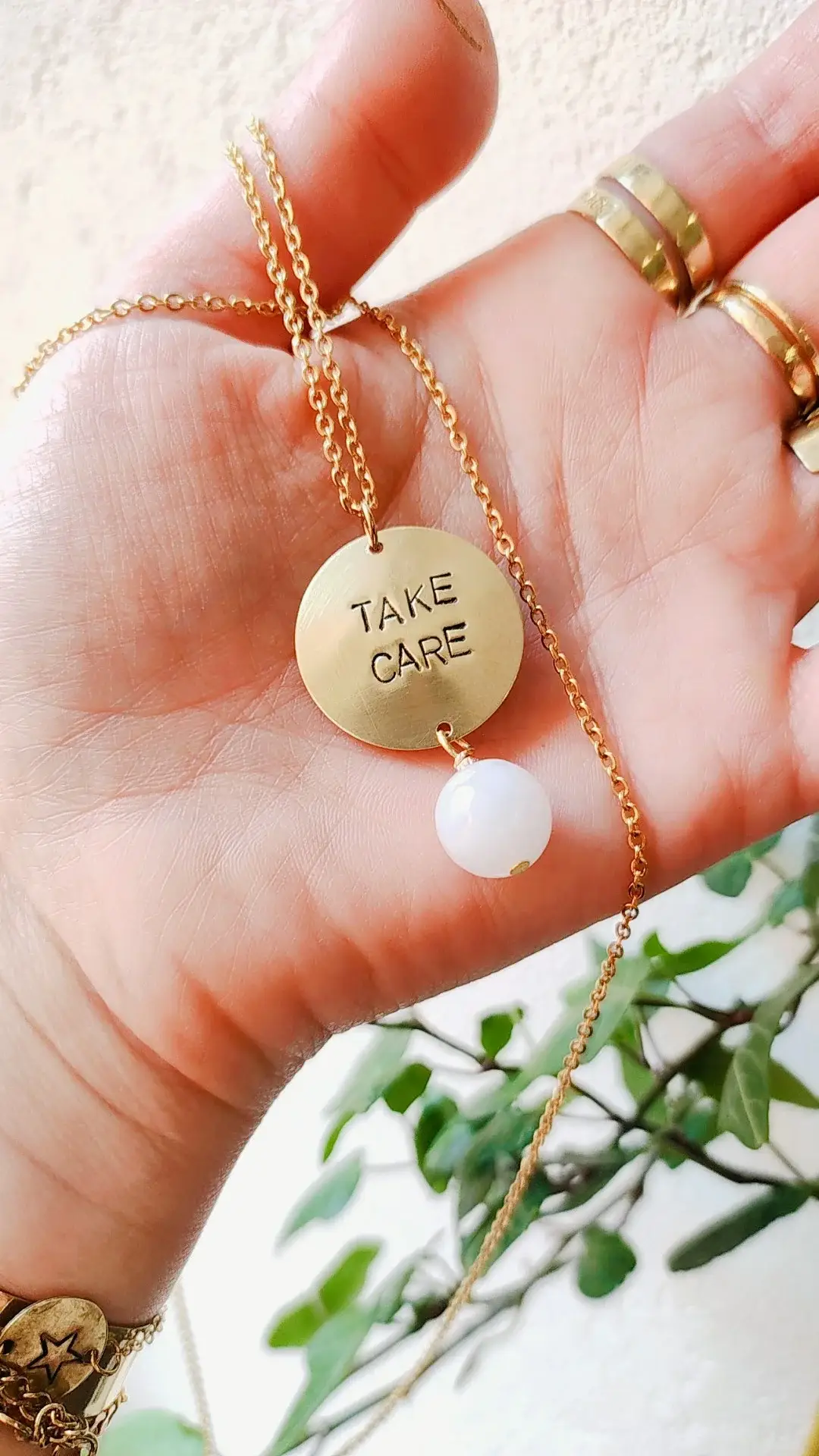 Loti jewels - Wholesale Pendant/Charm Necklace - ONE NECKLACE IN BRASS WITH ENGRAVING0